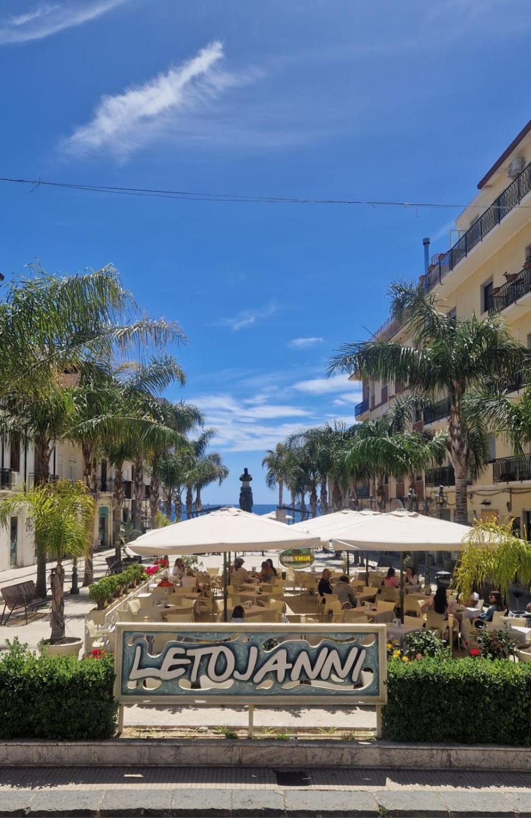 Terrazza Enjoy Letojanni Exterior foto